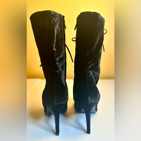 CHARLES DAVID Women's “Loretta” Black Velvet Pointy Toe Lace-Up Boots US 9/EU40 - Picture 4 of 15